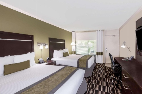 Wyndham Garden San Jose Airport image 9