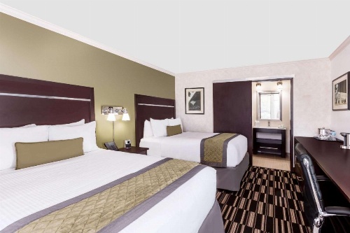 Wyndham Garden San Jose Airport image 12